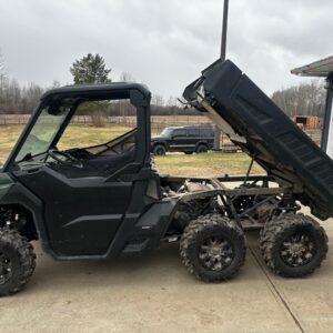 2024 Can-Am Defender 6x6 DPS HD10 – 133 kms – Enclosed Cab