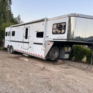 2006 Sundowner 8011 Signature Series Living Quarters